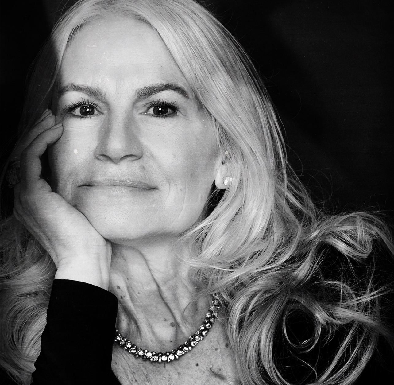 Are Non-Verbal Cue Communicator? Not Sure? Keep Reading~